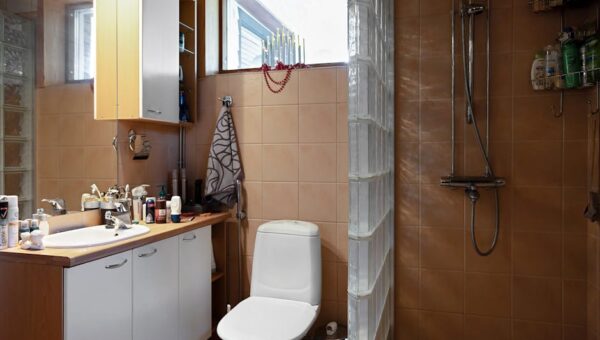 Ścianka z luksferów 90-120 cm: projekt, materiały i montaż krok po kroku