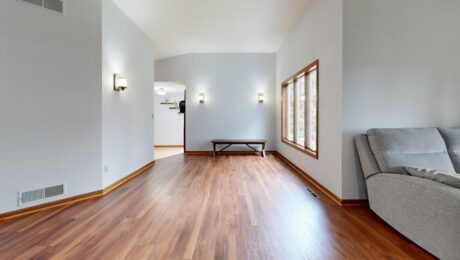 Wysokie listwy przypodłogowe MDF 10-12 cm: dobór, montaż i malowanie krok po kroku